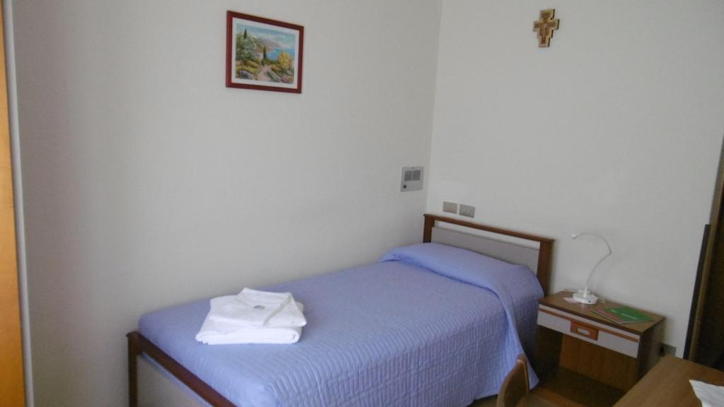 Casa Per Ferie Paola Di Rosa Hotel Арта Терме Стая снимка